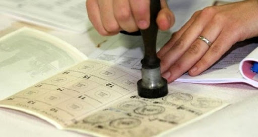 Sospensione della convocazione della commissione elettorale comunale per la nomina degli scrutatori